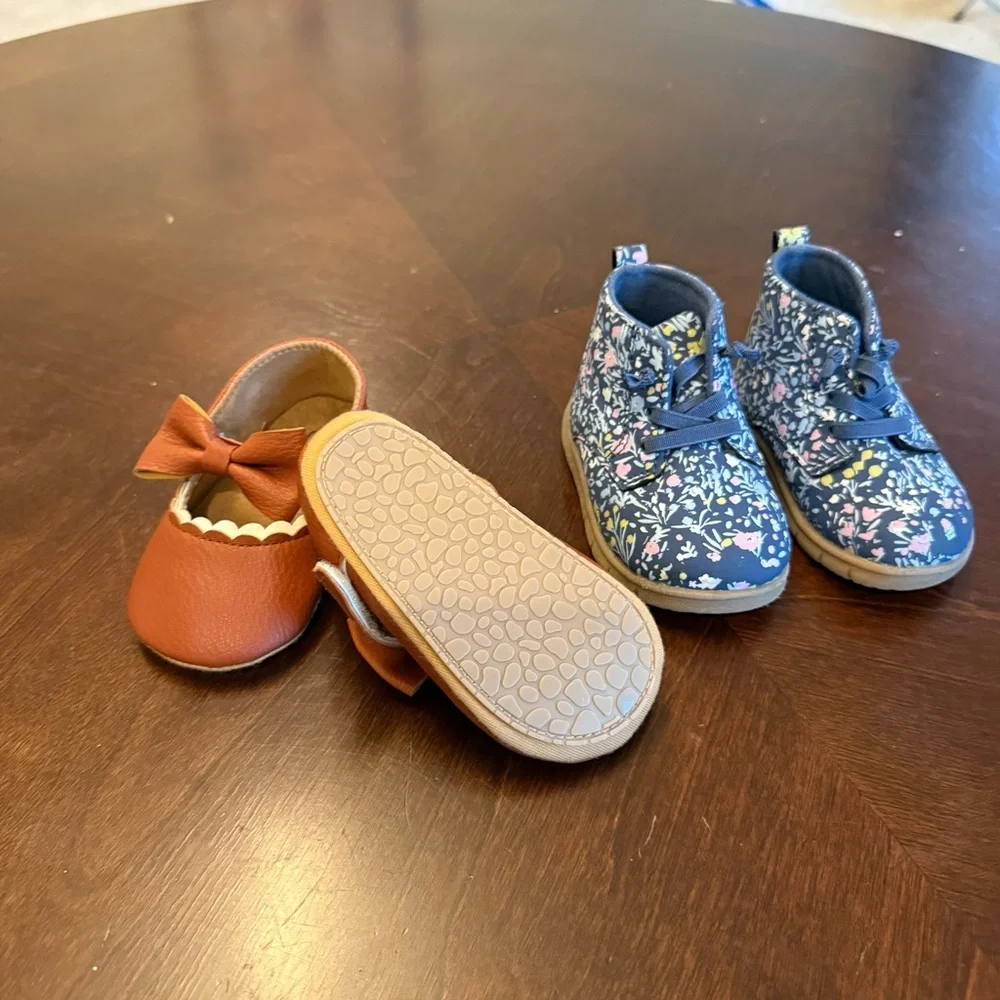 Not Rated Baby Shoes - Brown Bow and Blue Floral